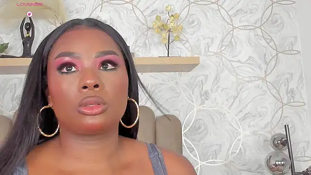 huge boobs ebony  online show from 06-25-26, 08:03