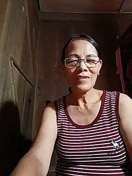 Snapshot of KK_sexyy chatting on 06-10-26, 01:12 KK sexyy online show from 06-10-26, 01:12