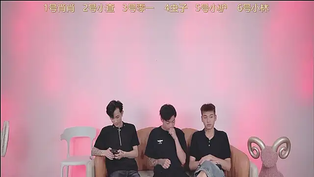 Snapshot of CKBOYS_001 chatting on 07-12-26, 02:40 CKBOYS 001 online show from 07-12-26, 02:40