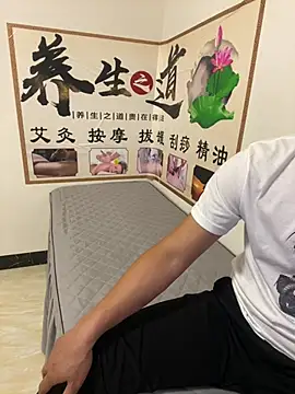 qujing002 online show from 07-12-26, 01:34
