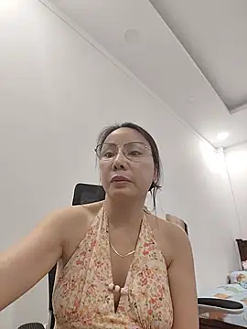 Fanritar online show from 06-18-26, 03:39
