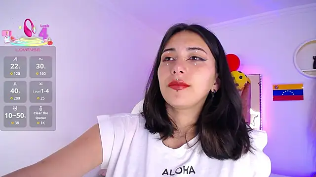 Snapshot of Camiila__1 chatting on 07-09-26, 12:15 Camiila 1 online show from 07-09-26, 12:15