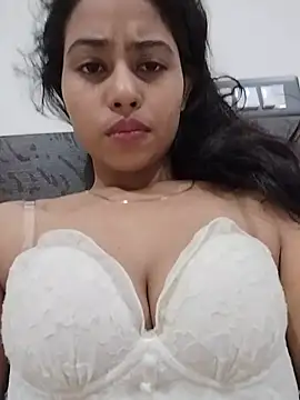 Snapshot of Nikitahot83 chatting on 06-12-26, 03:43 Nikitahot83 online show from 06-12-26, 03:43