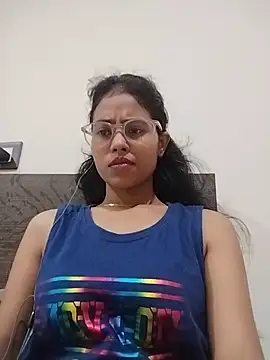 Snapshot of Nikitahot83 chatting on 06-11-26, 08:33 Nikitahot83 online show from 06-11-26, 08:33