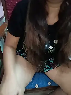 Snapshot of divya-222 chatting on 07-31-26, 07:11 divya-222 online show from 07-31-26, 07:11