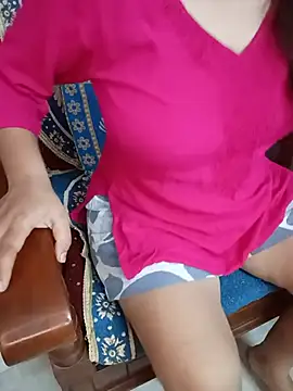 Snapshot of divya-222 chatting on 07-09-26, 04:28 divya-222 online show from 07-09-26, 04:28