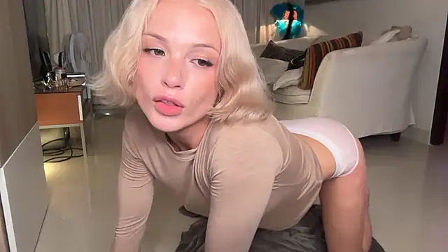 Snapshot of polino4ka6999 chatting on 06-27-26, 04:02 polino4ka6999 online show from 06-27-26, 04:02