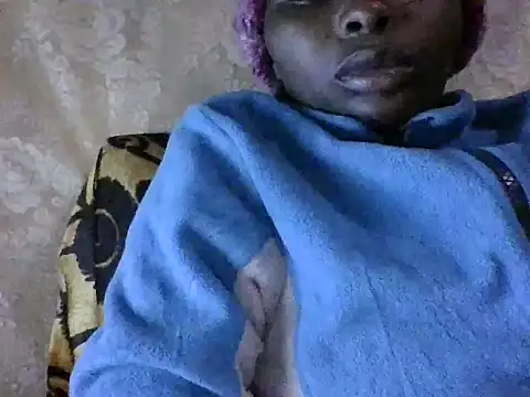Snapshot of lucyswee chatting on 07-25-26, 06:03 lucyswee online show from 07-25-26, 06:03