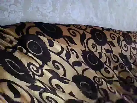 Snapshot of lucyswee chatting on 07-19-26, 04:54 lucyswee online show from 07-19-26, 04:54