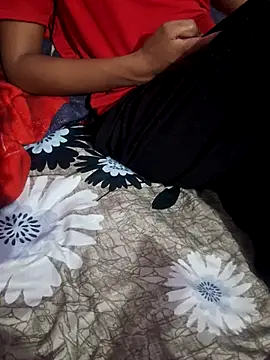 Snapshot of desi_divya09 chatting on 06-11-26, 07:00 desi divya09 online show from 06-11-26, 07:00