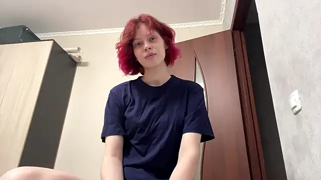 Snapshot of lullabyplump chatting on 06-12-26, 03:54 lullabyplump online show from 06-12-26, 03:54