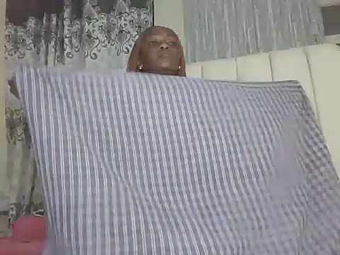 Snapshot of Creamysexymesy chatting on 06-14-26, 05:58 Creamysexymesy online show from 06-14-26, 05:58