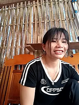Snapshot of TaraLia chatting on 06-11-26, 01:05 TaraLia online show from 06-11-26, 01:05
