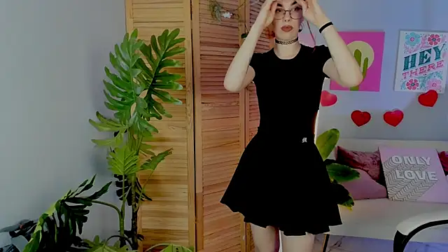 Snapshot of SeraphineDuskryn chatting on 06-26-26, 02:12 SeraphineDuskryn online show from 06-26-26, 02:12