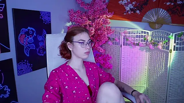 Snapshot of SeraphineDuskryn chatting on 07-13-26, 11:31 SeraphineDuskryn online show from 07-13-26, 11:31