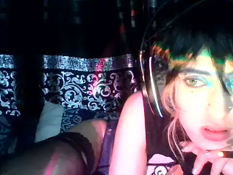 kittenpasive30 online show from 06-26-26, 04:40