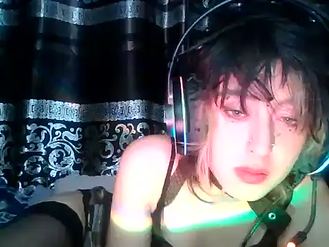 kittenpasive30 online show from 06-22-26, 01:11