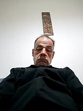 Reginald2000 online show from 06-12-26, 03:59