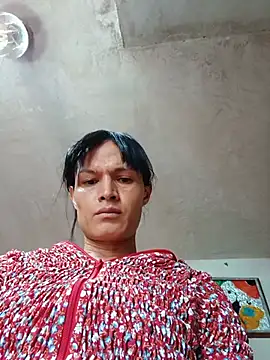 Snapshot of Sexy_paulina_outdoors chatting on 06-10-26, 05:36 Sexy paulina outdoors online show from 06-10-26, 05:36