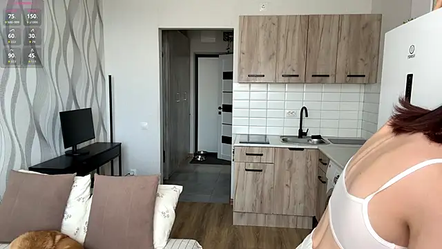 Snapshot of Miravice chatting on 06-28-26, 09:15 Miravice online show from 06-28-26, 09:15