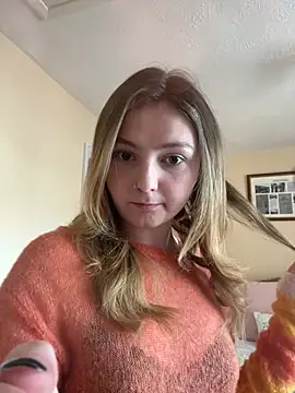 Snapshot of ChloeRaexox chatting on 06-15-26, 03:34 ChloeRaexox online show from 06-15-26, 03:34