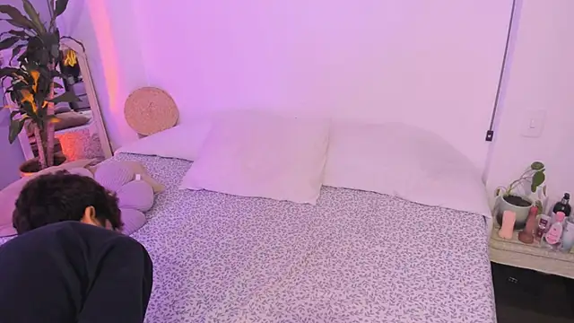 Samy Twink online show from 06-18-26, 02:10