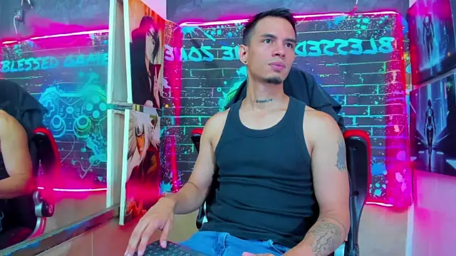 Snapshot of Angel_Blessed chatting on 06-11-26, 12:24 Angel Blessed online show from 06-11-26, 12:24