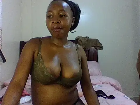 SweetHeat11 online show from 06-14-26, 02:57