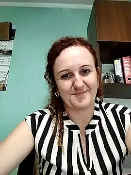KarinaFlower99 online show from 07-14-26, 12:44