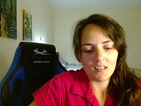 Snapshot of OliviaTheS chatting on 07-25-26, 08:04 OliviaTheS online show from 07-25-26, 08:04