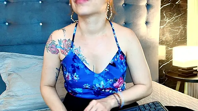 Lilith Snoop online show from 06-21-26, 02:23