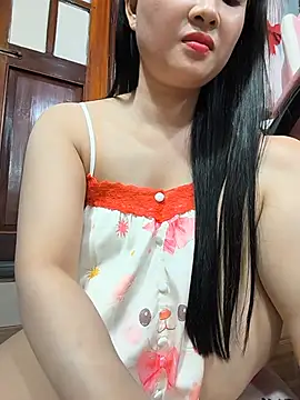 Snapshot of _miu_love_ chatting on 06-14-26, 04:19 miu love online show from 06-14-26, 04:19
