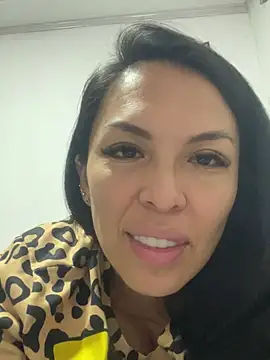 Snapshot of Anto_Castro chatting on 06-11-26, 05:26 Anto Castro online show from 06-11-26, 05:26