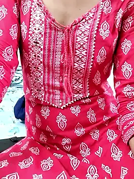 Snapshot of simran_kaur01 chatting on 06-11-26, 07:27 simran kaur01 online show from 06-11-26, 07:27