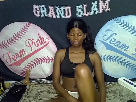Snapshot of Queen_slay2 chatting on 06-19-26, 11:31 Queen slay2 online show from 06-19-26, 11:31