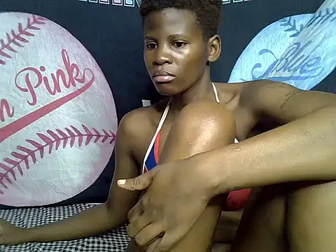 Snapshot of Queen_slay2 chatting on 06-17-26, 05:18 Queen slay2 online show from 06-17-26, 05:18