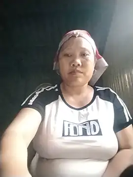 Snapshot of Chily-yy chatting on 06-29-26, 10:59 Chily-yy online show from 06-29-26, 10:59