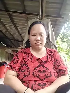 Snapshot of Chily-yy chatting on 07-15-26, 10:33 Chily-yy online show from 07-15-26, 10:33