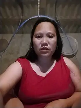 Snapshot of Chily-yy chatting on 06-24-26, 04:05 Chily-yy online show from 06-24-26, 04:05