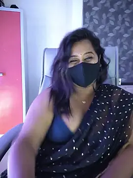 Snapshot of beauty_lisa- chatting on 07-08-26, 08:53 beauty lisa- online show from 07-08-26, 08:53