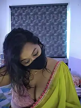 Snapshot of beauty_lisa- chatting on 07-08-26, 08:48 beauty lisa- online show from 07-08-26, 08:48