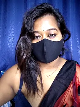 Snapshot of beauty_lisa- chatting on 06-18-26, 09:14 beauty lisa- online show from 06-18-26, 09:14