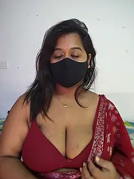 Snapshot of beauty_lisa- chatting on 07-12-26, 01:45 beauty lisa- online show from 07-12-26, 01:45
