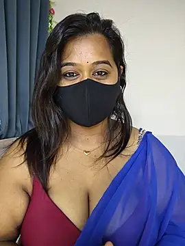 Snapshot of beauty_lisa- chatting on 06-26-26, 07:25 beauty lisa- online show from 06-26-26, 07:25