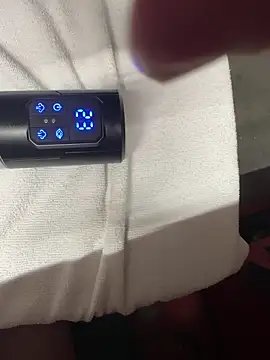 Snapshot of drippintip069 chatting on 06-11-26, 01:41 drippintip069 online show from 06-11-26, 01:41