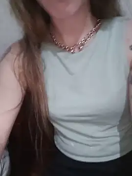 Snapshot of Luucy-Fer chatting on 06-18-26, 09:53 Luucy-Fer online show from 06-18-26, 09:53