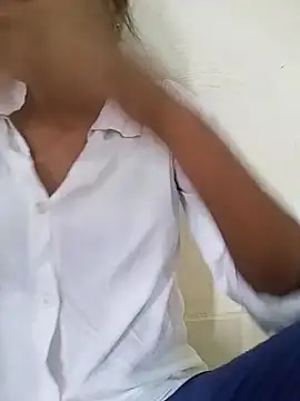 Riya5677 online show from 07-15-26, 03:46