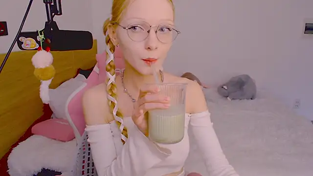 blush online show from 07-05-26, 08:43