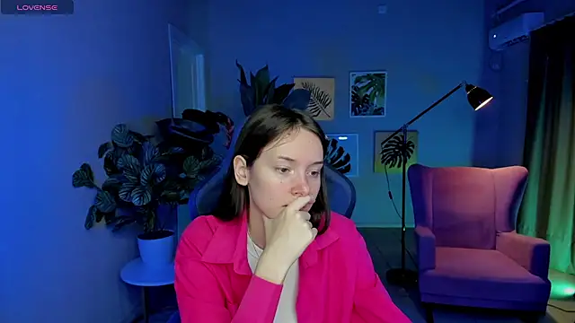 Snapshot of Eva_Leeee chatting on 07-02-26, 05:13 Eva Leeee online show from 07-02-26, 05:13