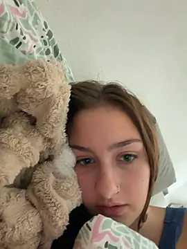Snapshot of Violet_Velvet chatting on 07-18-26, 03:20 Violet Velvet online show from 07-18-26, 03:20
